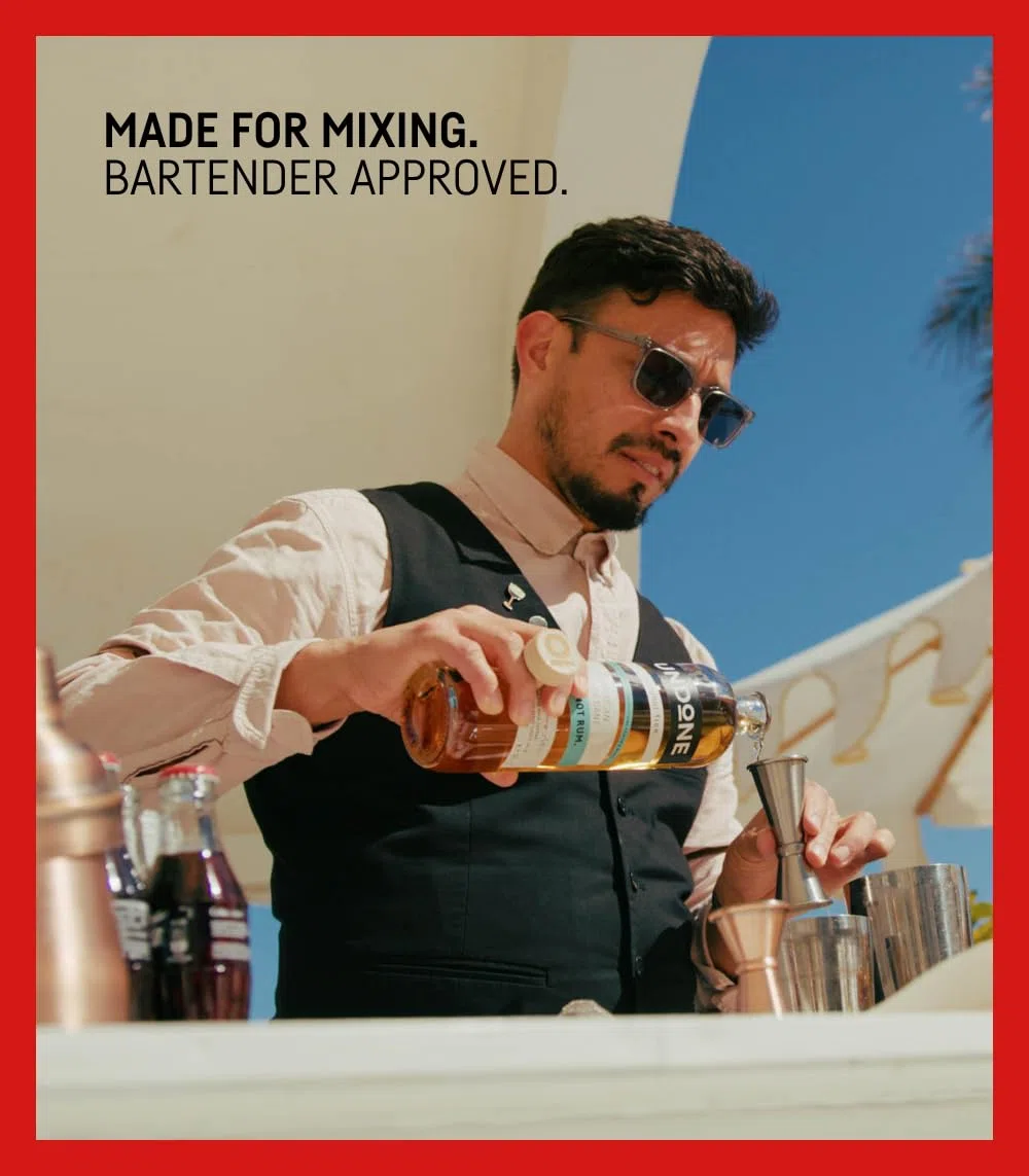 UNDONE No. 9 Red Torino Aperitif - Not Vermouth · 700ml · Alkoholfreier Vermouth Rosso mit authentischem Geschmack · Natürliche Inhaltsstoffe · <0,3% Alkohol