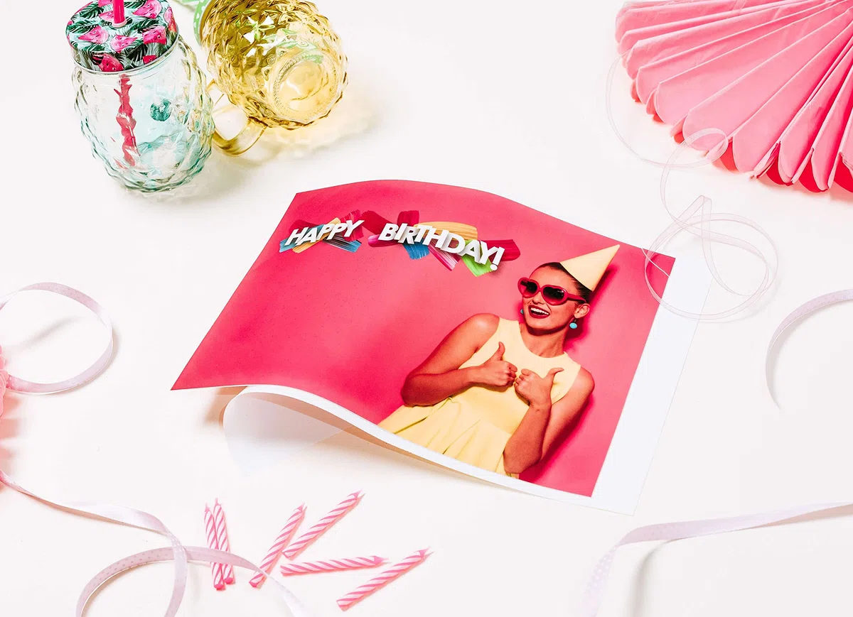 Fototorte-24 Fondant Tortenaufleger Foto 20 x 27 cm, personalisiert | Tortenbild essbar eigenes Foto, Tortenaufleger personalisiert, Zuckerpapier für Torte, Tortendeko personalisiert