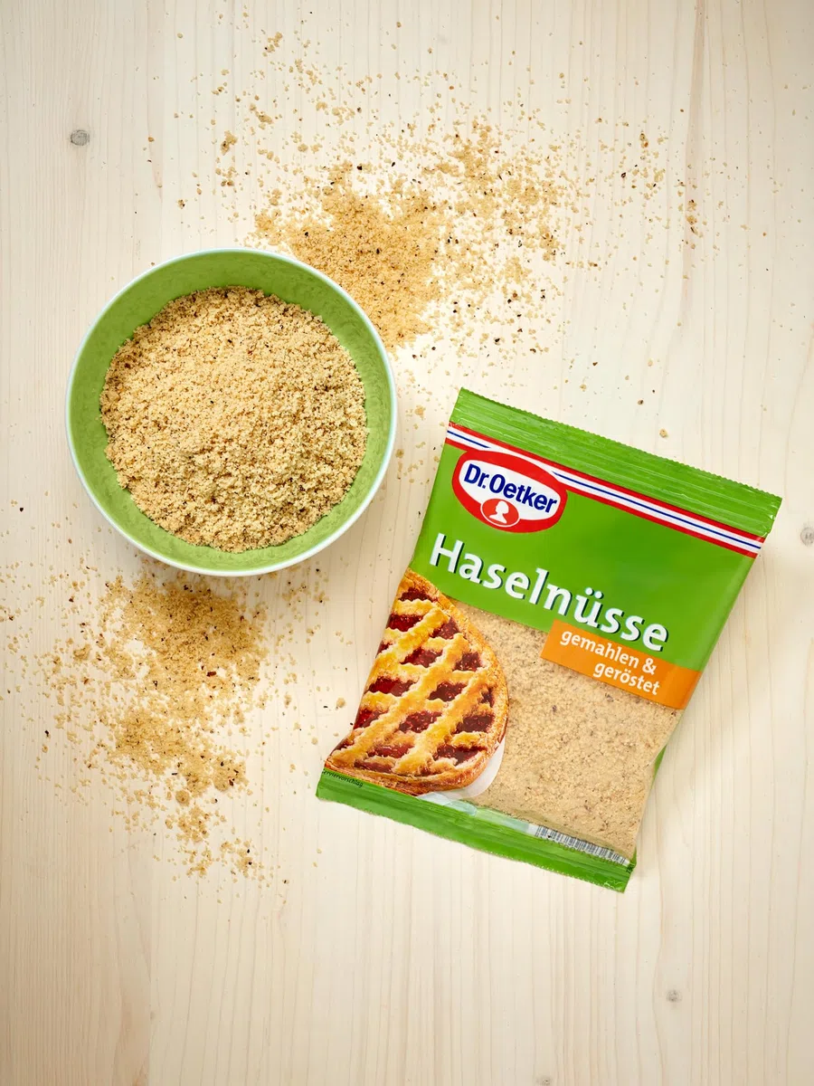 Dr. Oetker Haselnüsse gemahlen, 5 x 100 g Beutel, geröstete und gemahlene Haselnuss, Nüsse zum Backen von Kuchen, Torten & Desserts, verzehrfertig, vegan