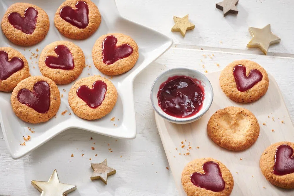 Dr. Oetker Haselnüsse gemahlen, 5 x 100 g Beutel, geröstete und gemahlene Haselnuss, Nüsse zum Backen von Kuchen, Torten & Desserts, verzehrfertig, vegan
