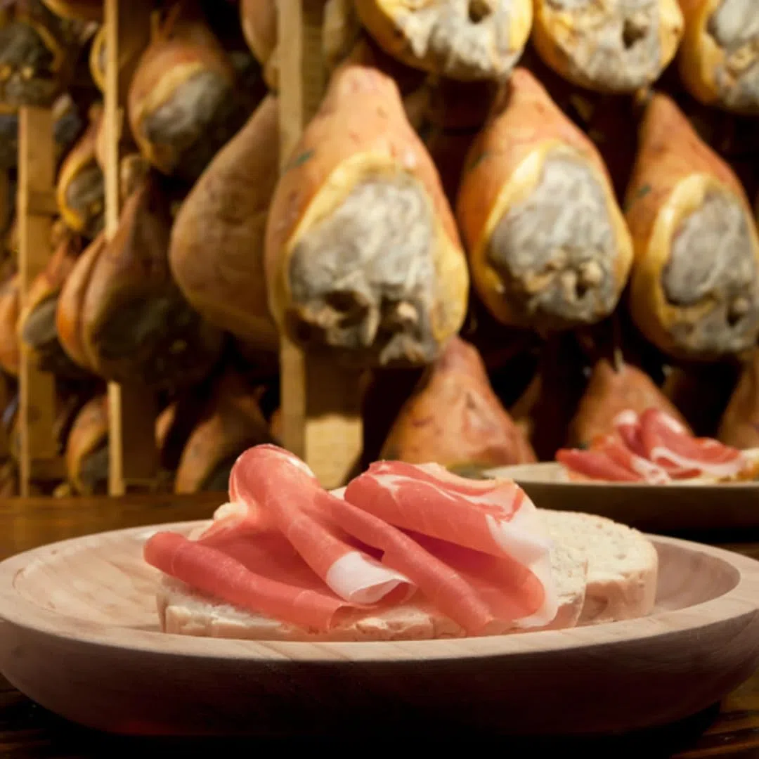 "Benedicto" - Prosciutto di Parma DOP - 36 Monate - Scheibe "Cuore" - selected by PARMAshop (2,3 Kg)
