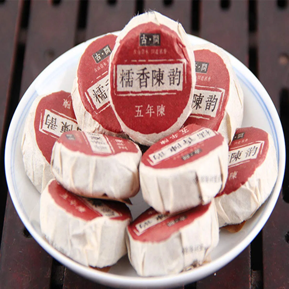 Chinesischer Pu'er Tee 50g (0.11LB） Roher Puer Tee Grüner Tee Klebreisgeschmack Tuocha Alter Pu-Erh Tee Alte Bäume Pu-Er Tee Gesundheitswesen Pu-Er Tee Gesunder Puerh Tee Grünes Essen