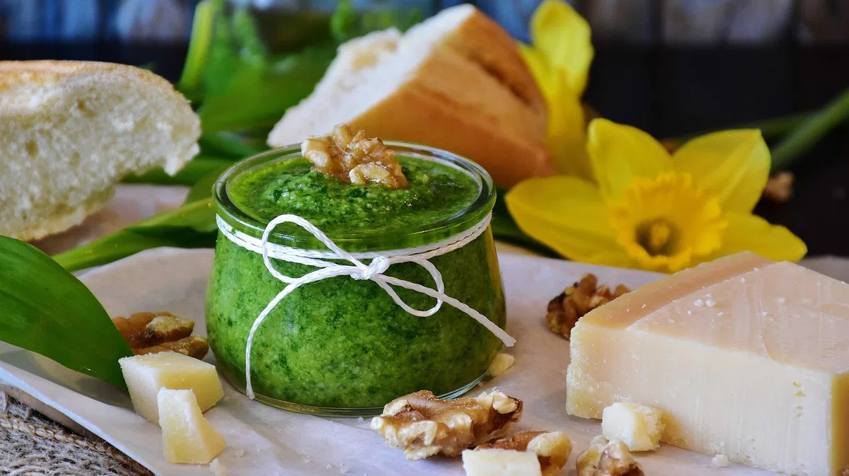 Bresc Bärlauch Pesto Spice Mix - 10x 450g - grünes Pesto aus Bärlauch, Basilikum, Pecorino, Pinienkernen, Sonnenblumenöl und Olivenöl, geschmacksintensive Kräutermischung, kalt und warm genießbar