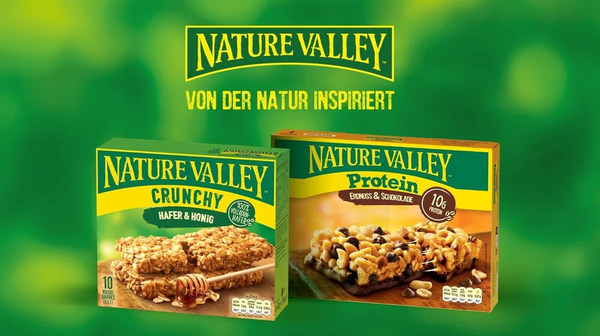 Nature Valley Protein-Riegel Salted Caramel Nut, Eiweißriegel mit Erdnüssen & Mandeln, gesalzenem Karamell, Snack für unterwegs, gesundes Pausenbrot, glutenfrei, 8er Pack, 32 Riegel (MHD 24.05.2026)